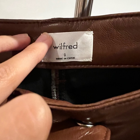 Aritzia Rebel Pants - Picture 2 of 3